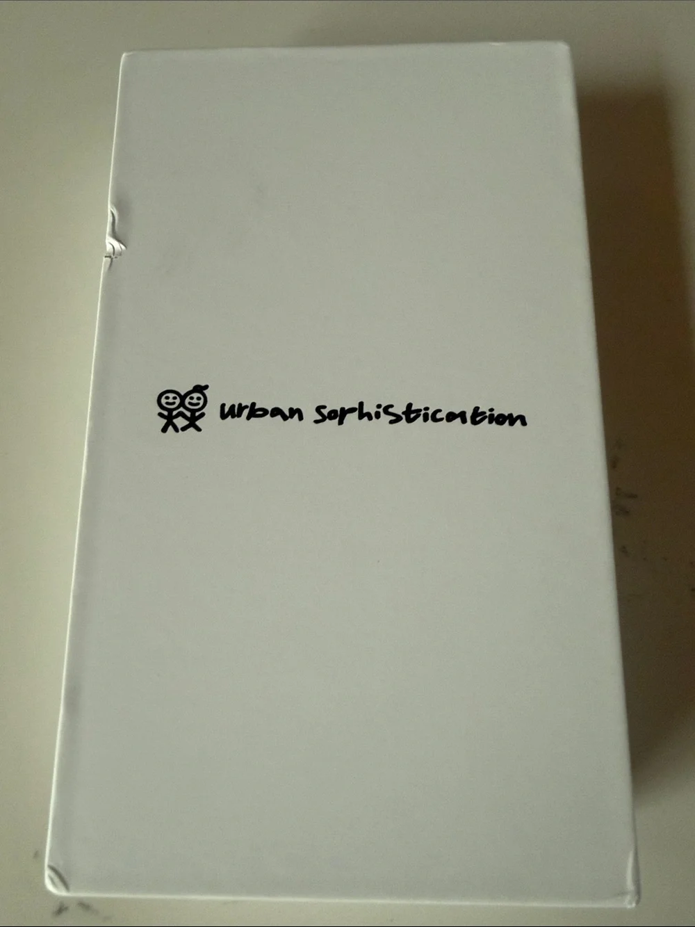 NIB Urban Sophistication The Soap Case Delicate Bow Ballerina iphone 17 pro max